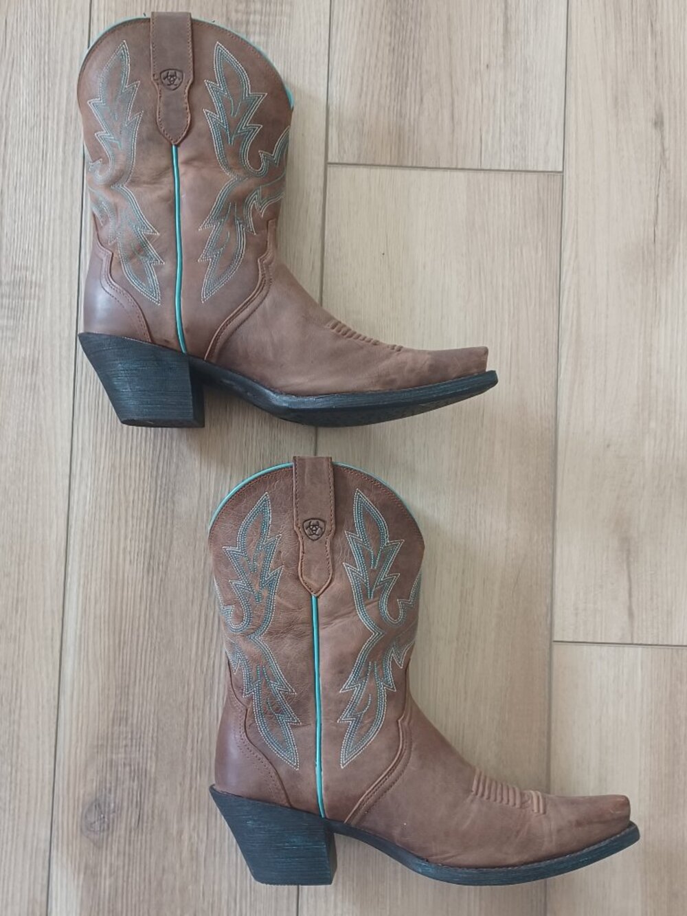 Ariat Women's Round Up Bella Western Boots  9 M "Barnwood" brown